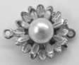 Perlschließe Blüte mit Perle